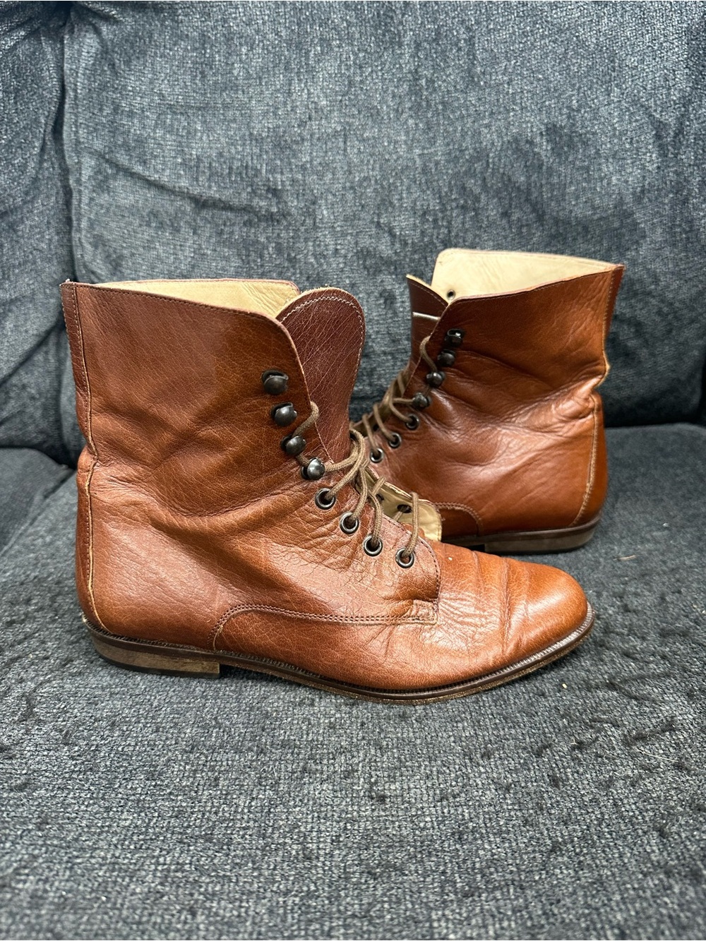 Van Eli brown leather cognac brown lace up boots size 7 women’s made in Italy